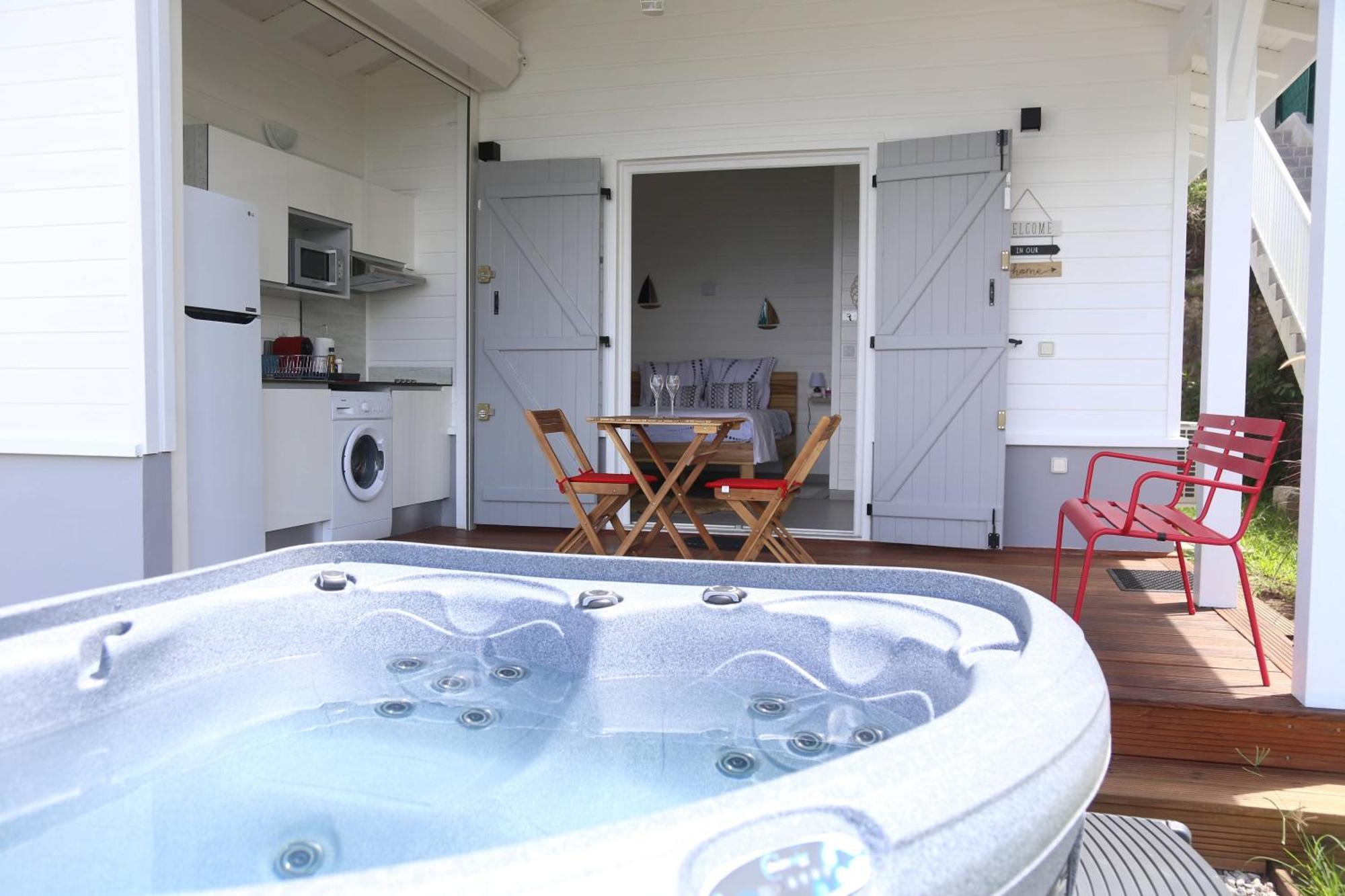 Bungalow Palbea Superieur Avec Spa Et Vue Mer Schoelcher Exteriör bild