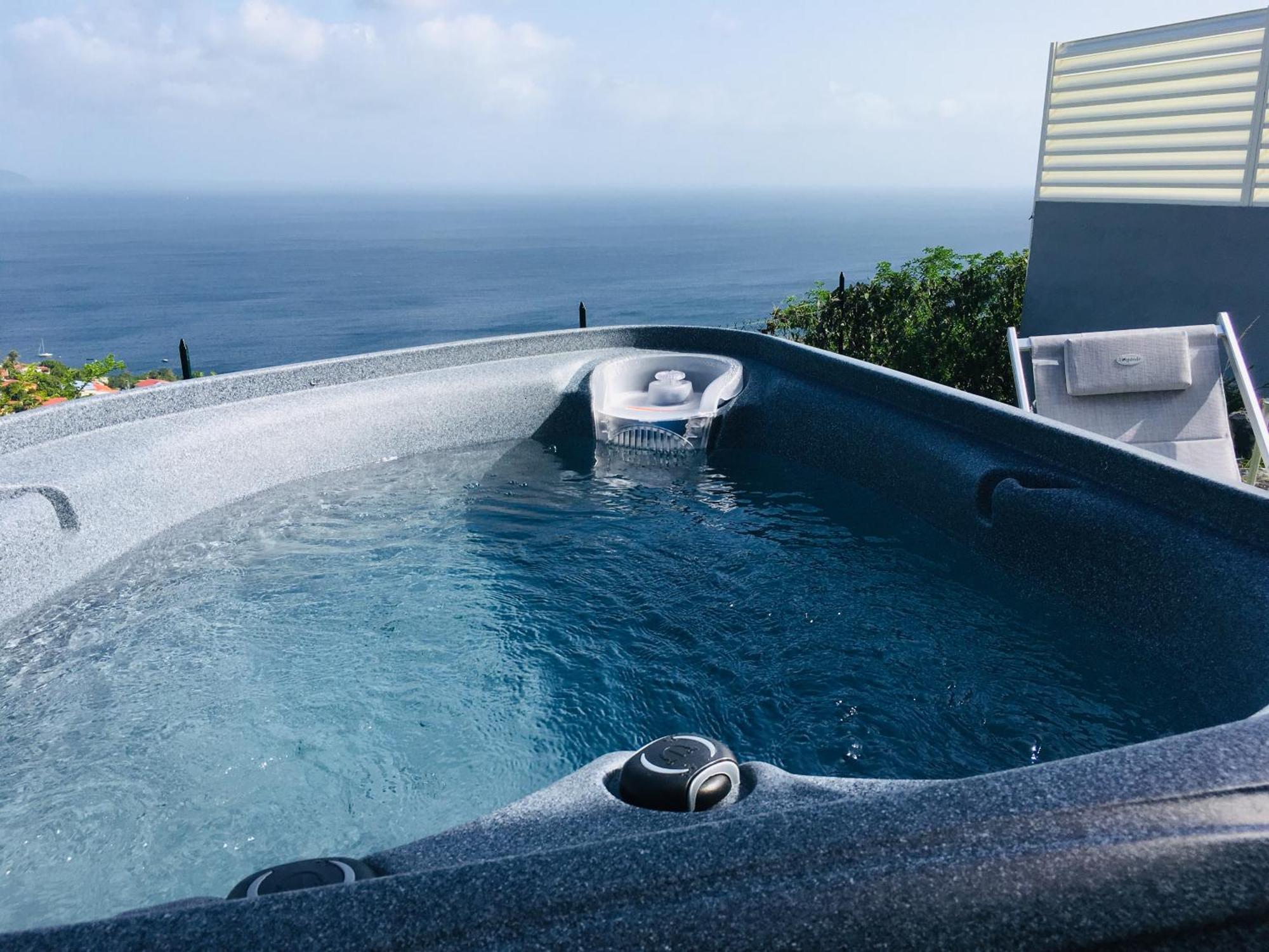 Bungalow Palbea Superieur Avec Spa Et Vue Mer Schoelcher Exteriör bild